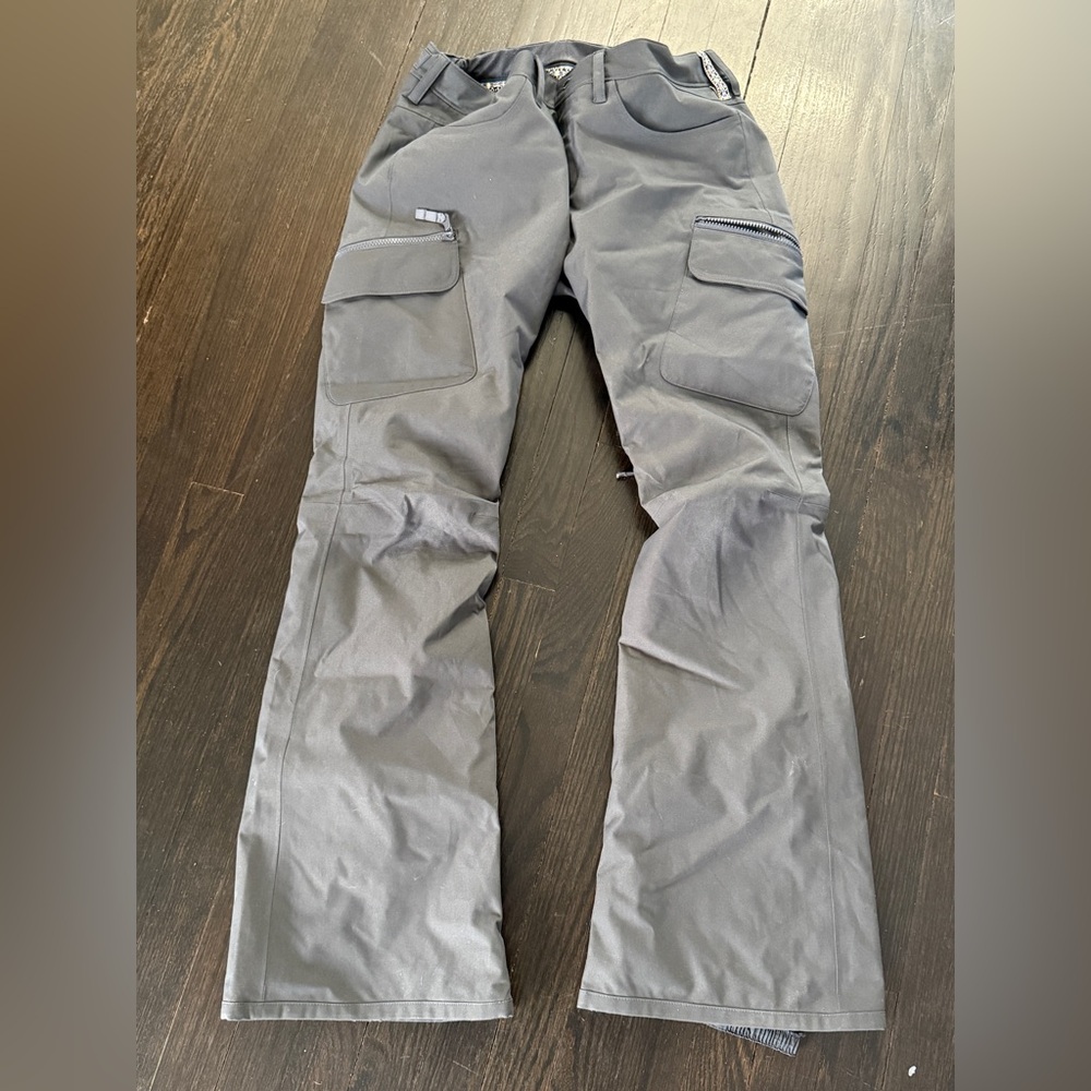 Burton woman’s pants